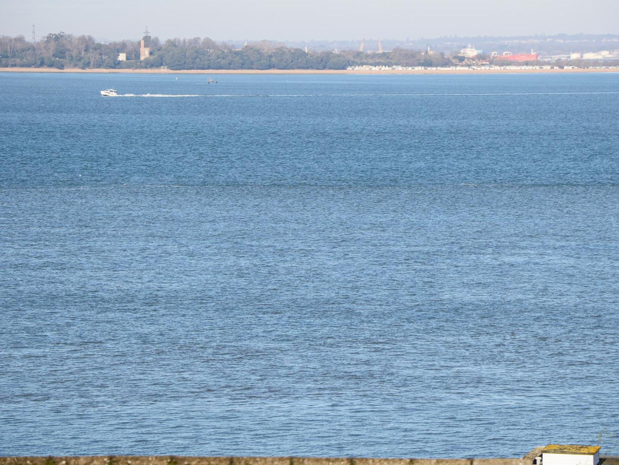 Вилла High Tide Каус Экстерьер фото